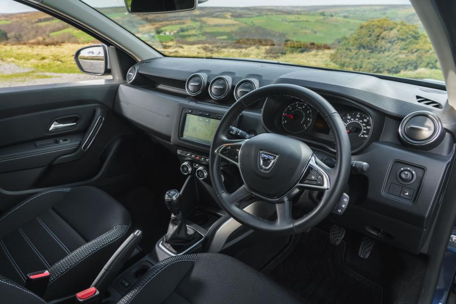 Интерьер Dacia Duster Prestige 2018 года  (UK) (фото 38 из 40)